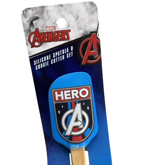 Marvel Avengers spatula and cookie cutter kitchen baking spatula - Picture 3 of 6